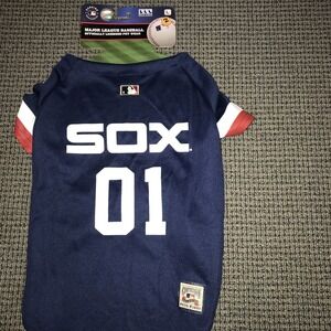Chicago White Sox NWT Pet Jacket Large Cooperstown Collection